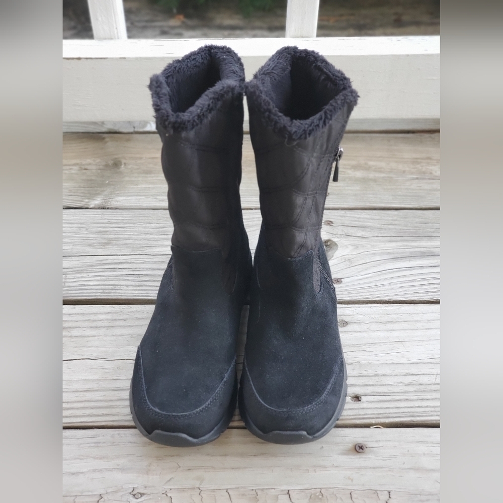Women's Black Quilted Winter Boots - Picture 5 of 6